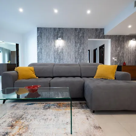 St Julians Luxe Retreat 3bed 2bath * St. Julian's