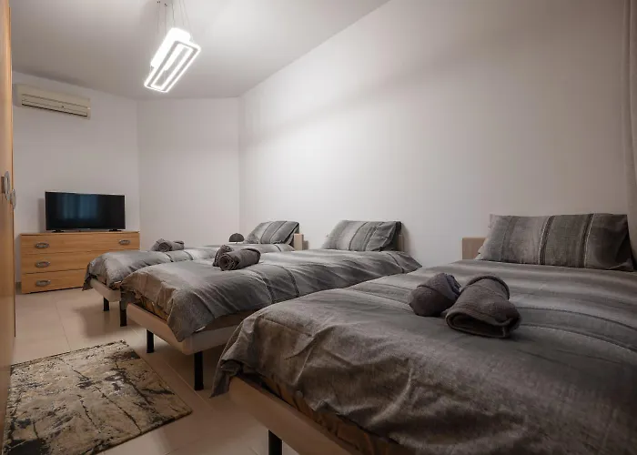 St Julians Luxe Retreat 3bed 2bath San Ġiljan